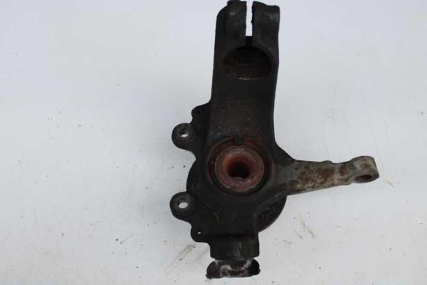 MOYEU AVANT DROIT FORD FOCUS 2004+ / FORD C-MAX 2003+ / VOLVO C30 1.6TDCI / 1.8TDCI - Vue 2